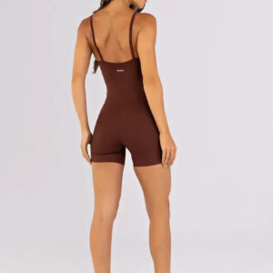 Macaquinho com Decote Reto e Abertura na Frente (Café) | Ref: K4805-C